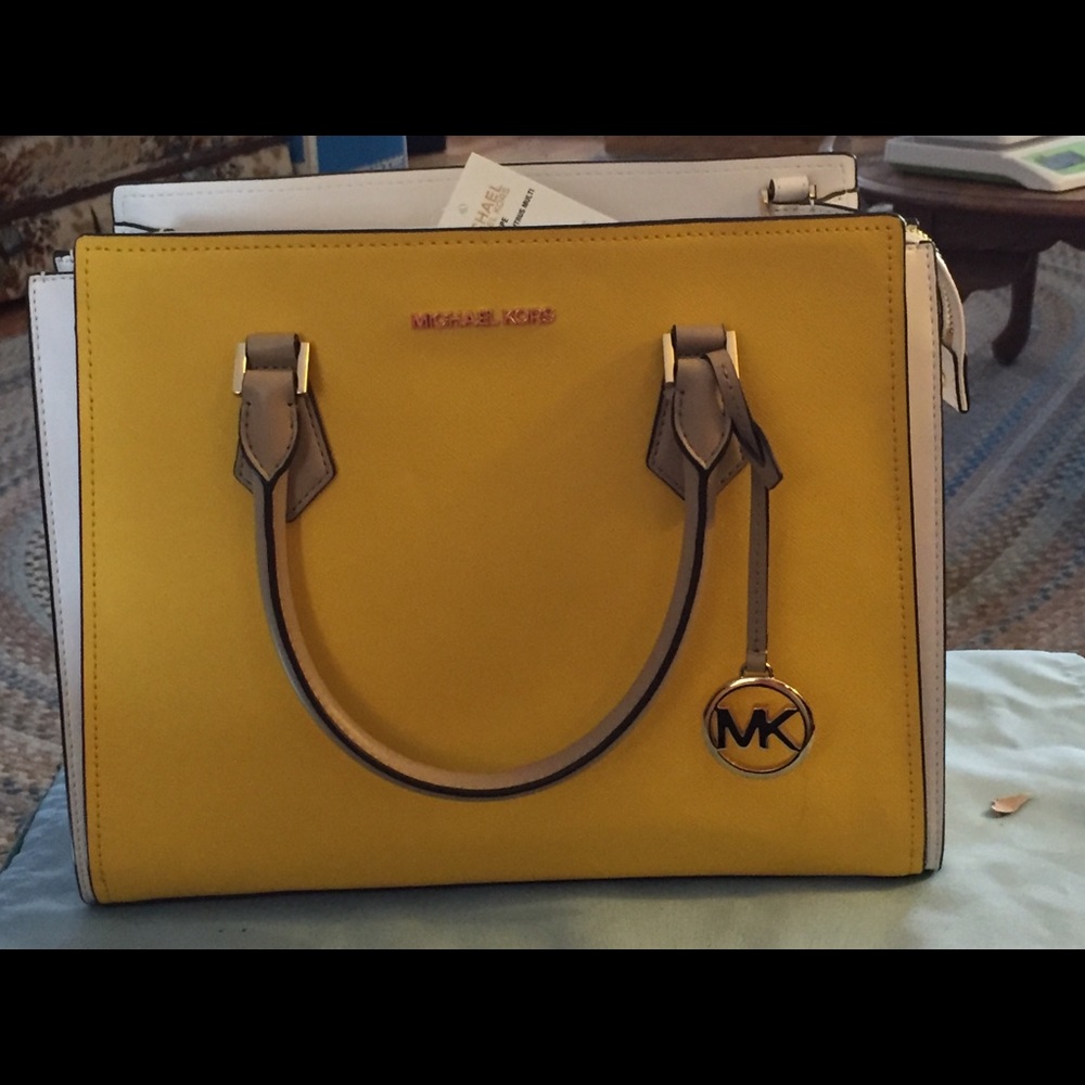 Michael Kors HOPE large purse / crossbody